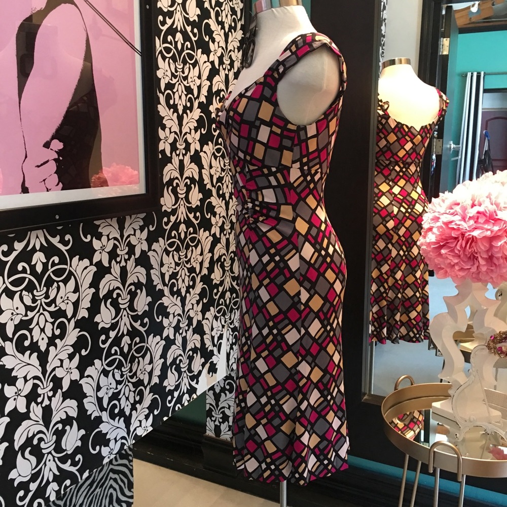 🌺 Diane Von Furstenberg - Picture 3 of 8